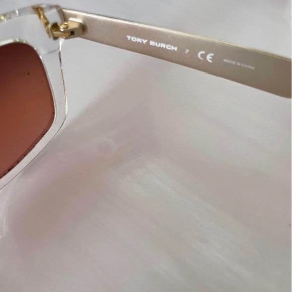 Tory Burch Sunglasses Clear Frames, Gold Mirrored Bows, Tan Lenses & Case - Picture 6 of 11